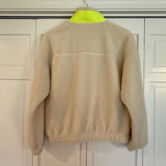 Old Navy snap front flurry crop Sherpa jacket size M - Picture 7 of 10